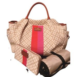 Kate Spade Tote Diaper Bag with matching wallet. Kate Spade Large Tote KSNY